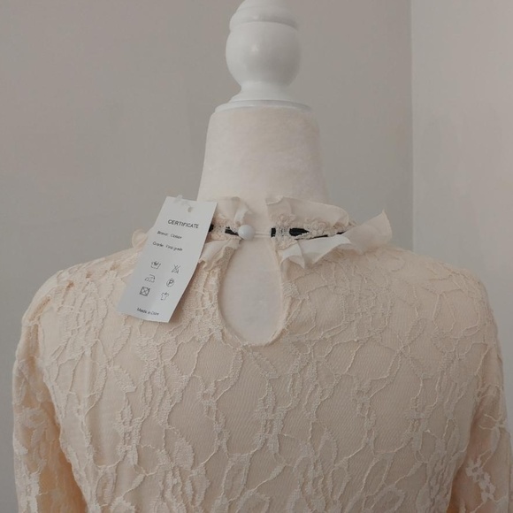 Clobee Off White Long Sleeve Lace Top - XXL NWT - Picture 4 of 7